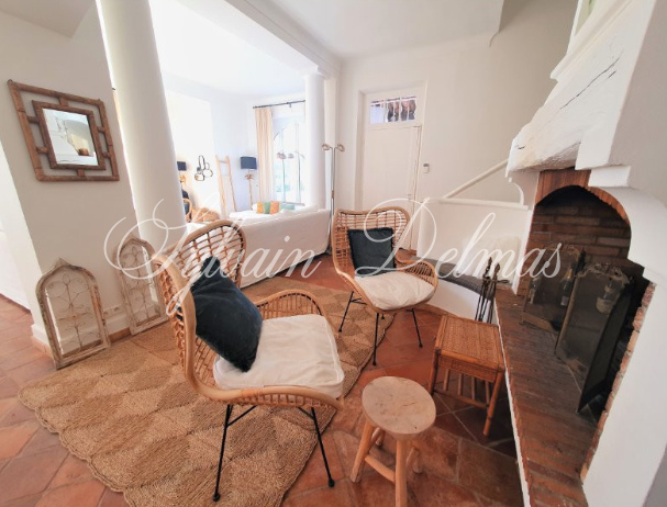 VILLA A GRIMAUD