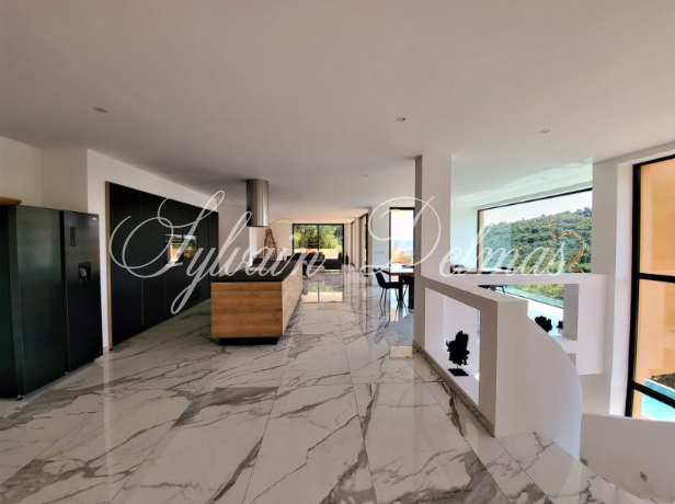 VILLA PROCHE SAINT TROPEZ