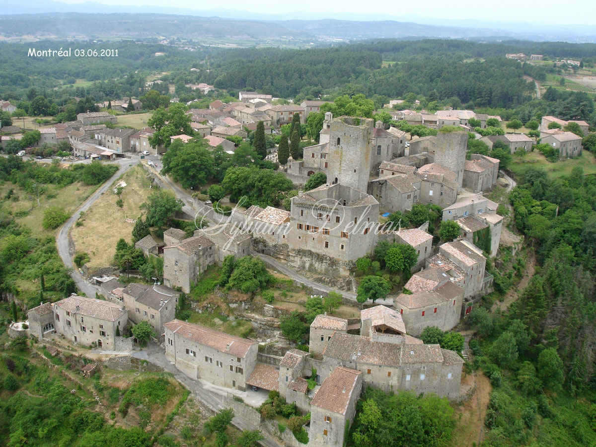 Château — CHATEAU MEDIEVAL EN ARDECHE