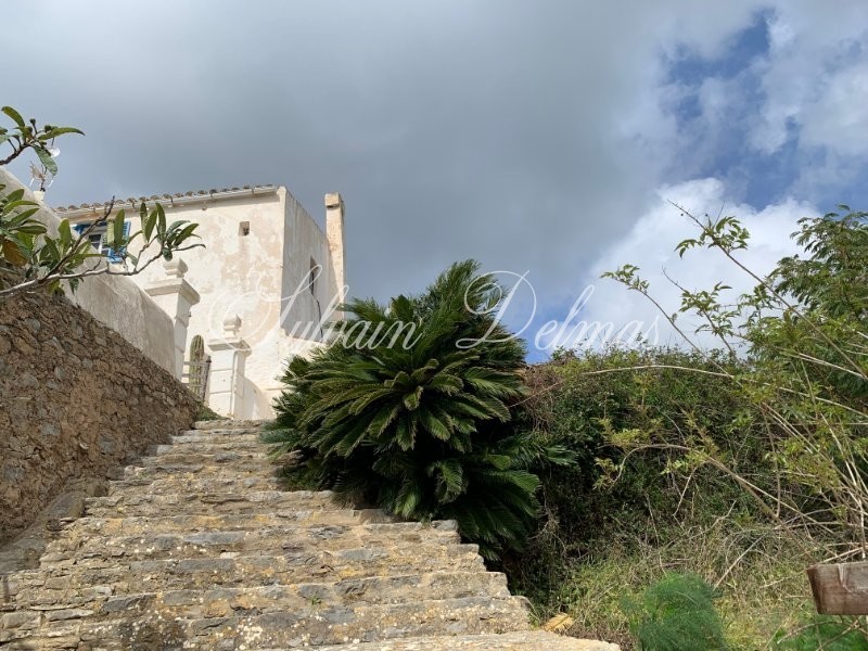 FERME ECOLOGIQUE ET VILLA SUR DOMAINE DE 99 HECTARES
