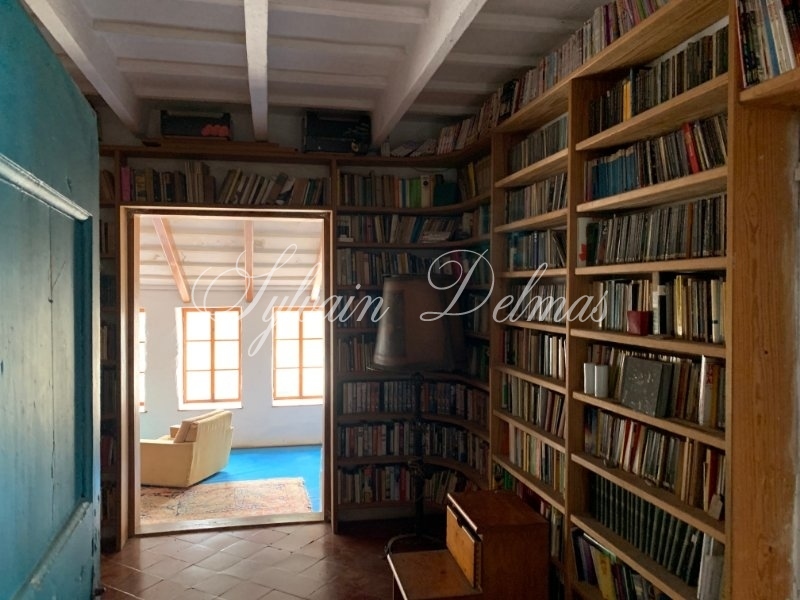 FERME ECOLOGIQUE ET VILLA SUR DOMAINE DE 99 HECTARES