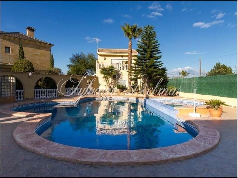VILLA AU SUD D' ALICANTE