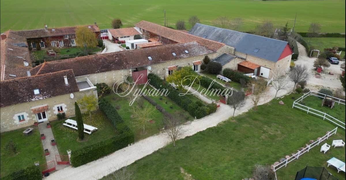 Domaine — GRANDS  GITES ET MARIAGES EN TOURAINE