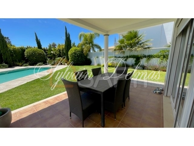 VILLA A Lagoa / Vale do Olival