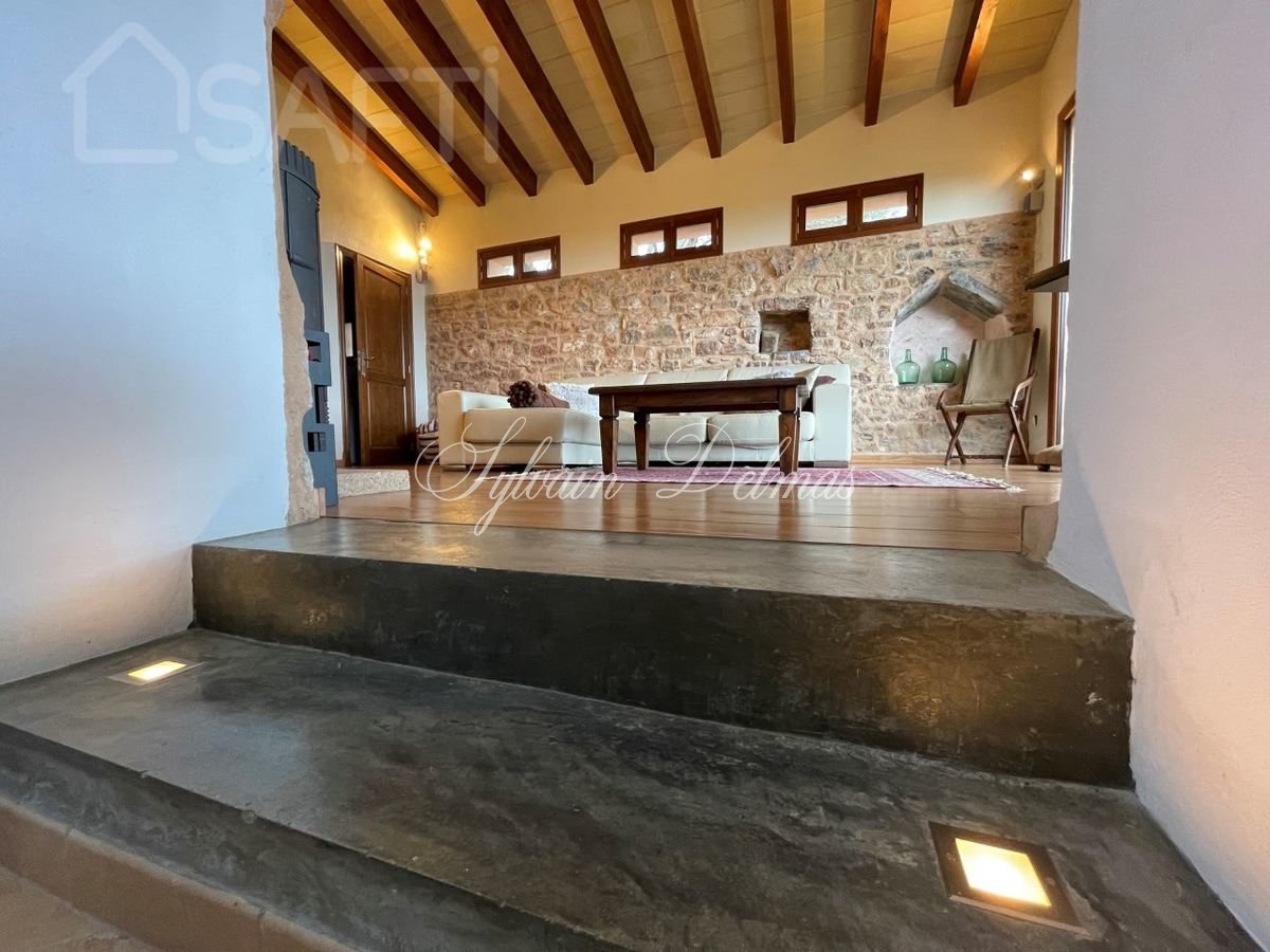 VILLA DE STANDING SUR L ILE DE PALMA