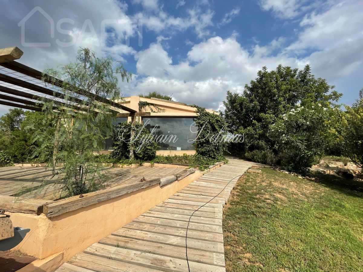 VILLA DE STANDING SUR L ILE DE PALMA