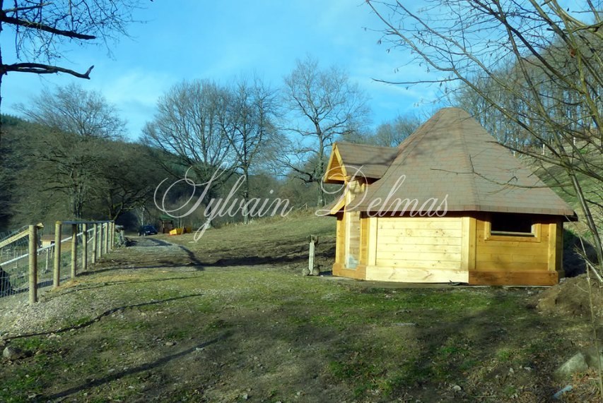 MANOIR EN PLEINE NATURE