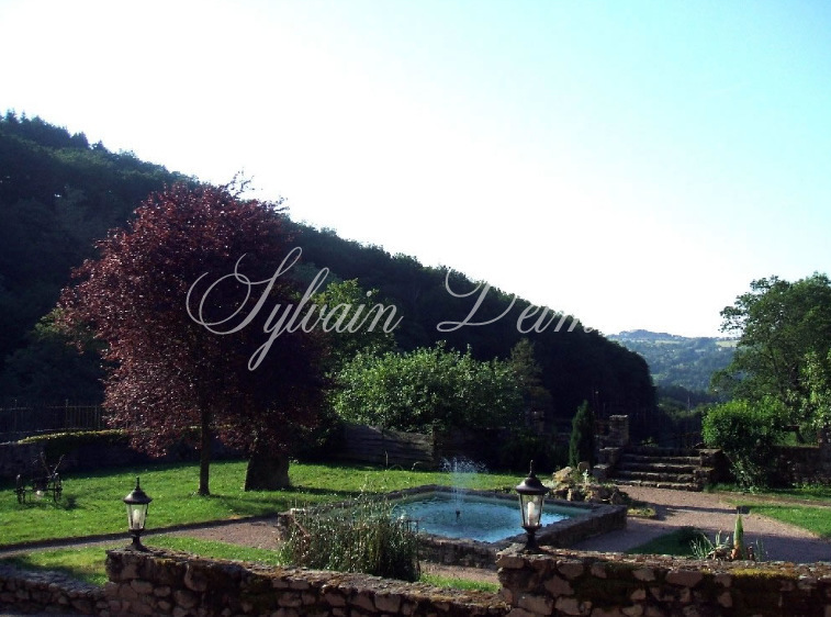 MANOIR EN PLEINE NATURE