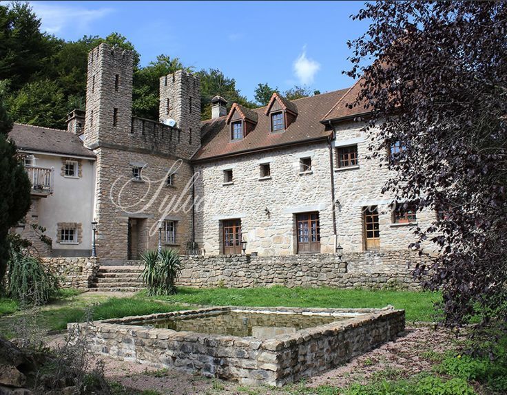 MANOIR EN PLEINE NATURE