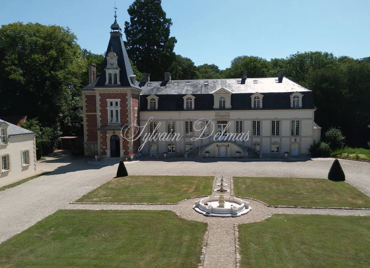 Château XVIIIème SPA idéal projet hôtelier, entre Chartres et Vendôme