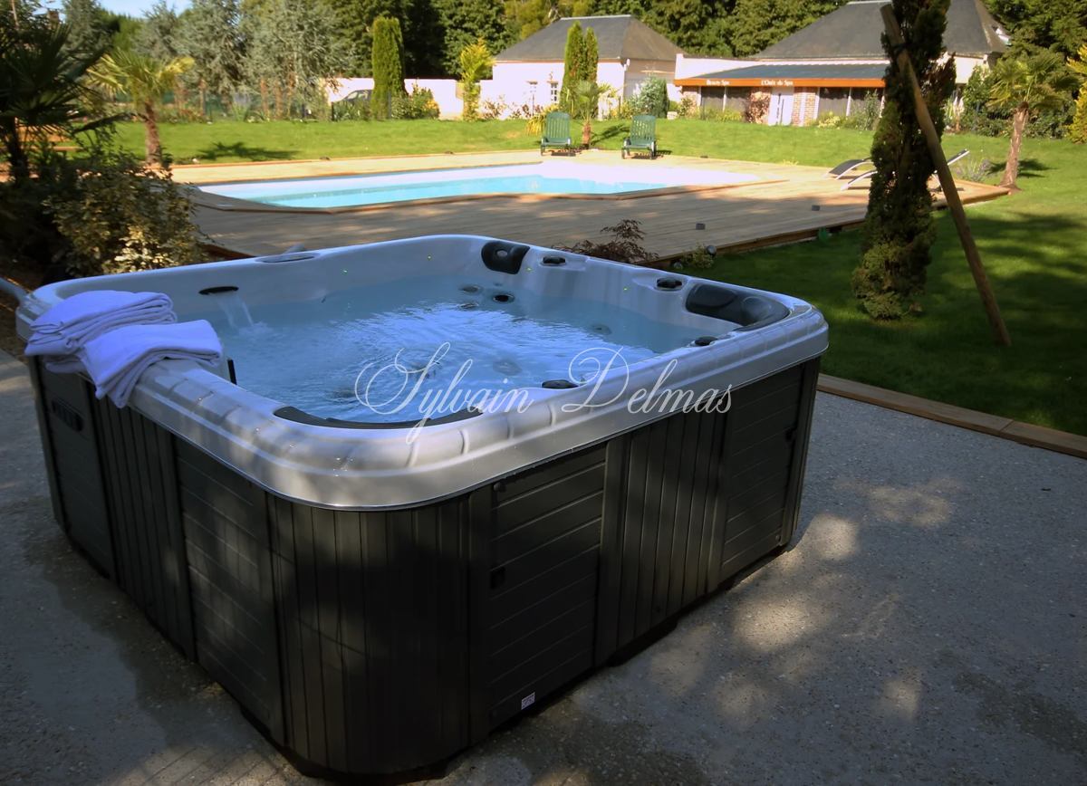 Château XVIIIème SPA idéal projet hôtelier, entre Chartres et Vendôme