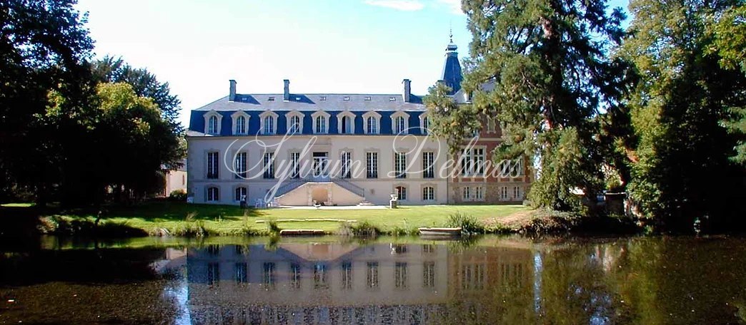 Château XVIIIème SPA idéal projet hôtelier, entre Chartres et Vendôme