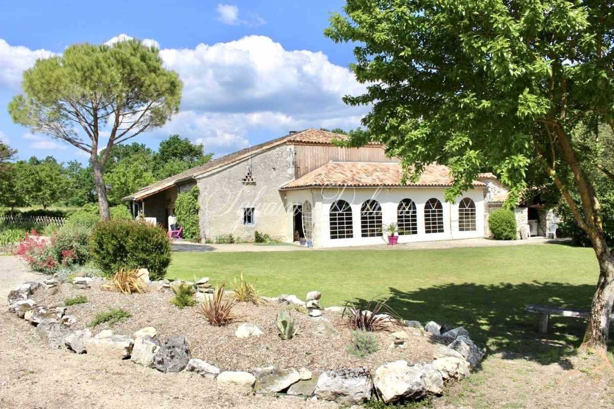 Manoir et gîtes d'exception entre Bergerac / Sarlat et Agen