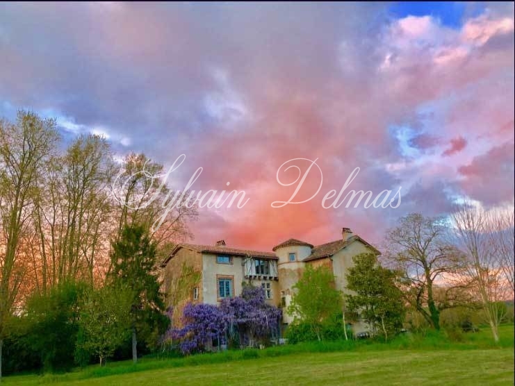 Sublime manoir idéal gîtes et chambres d'hôtes proche de Montauban