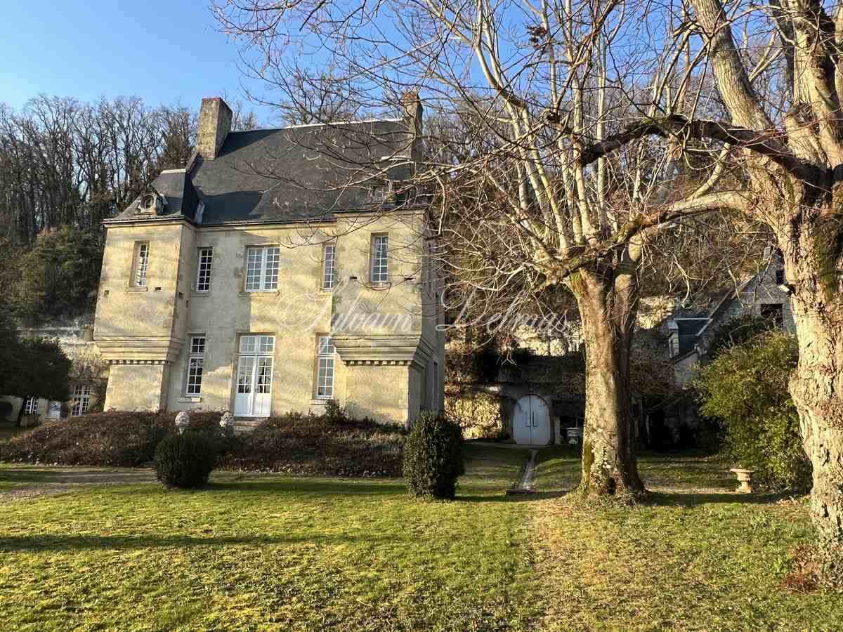 Château — Manoir du XV° à 20 minutes de Tours entièrement restauré