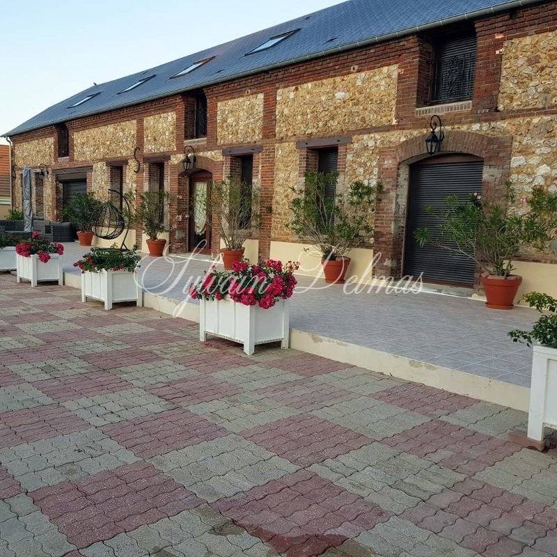 MANOIR A VENDRE PROCHE D EVREUX AVEC CORPS DE FERME RENOVE