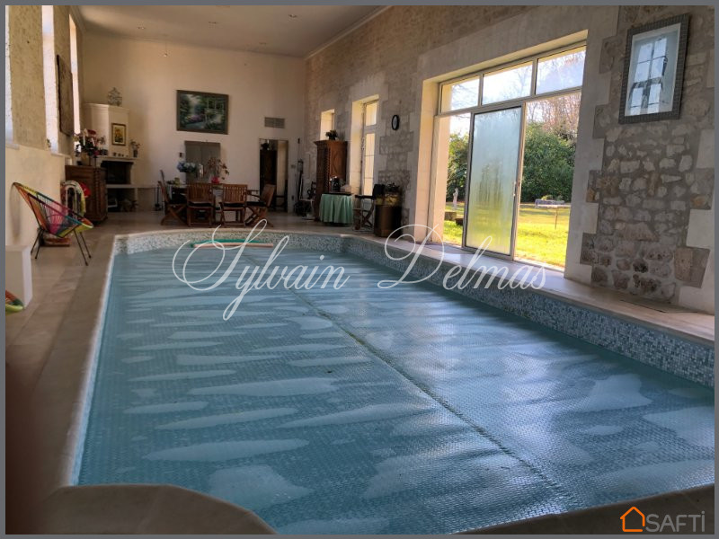 Château XIX° à vendre à 10 minutes du centre d'Angoulême