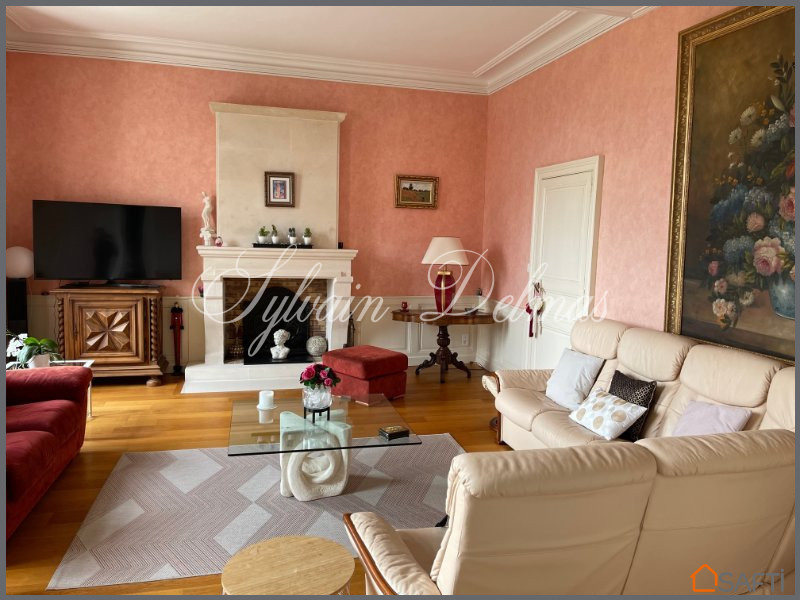 Château XIX° à vendre à 10 minutes du centre d'Angoulême