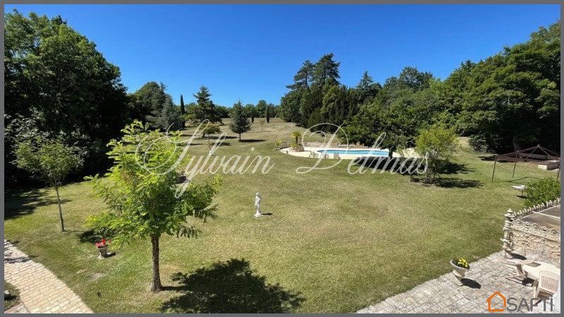 Château XIX° à vendre à 10 minutes du centre d'Angoulême