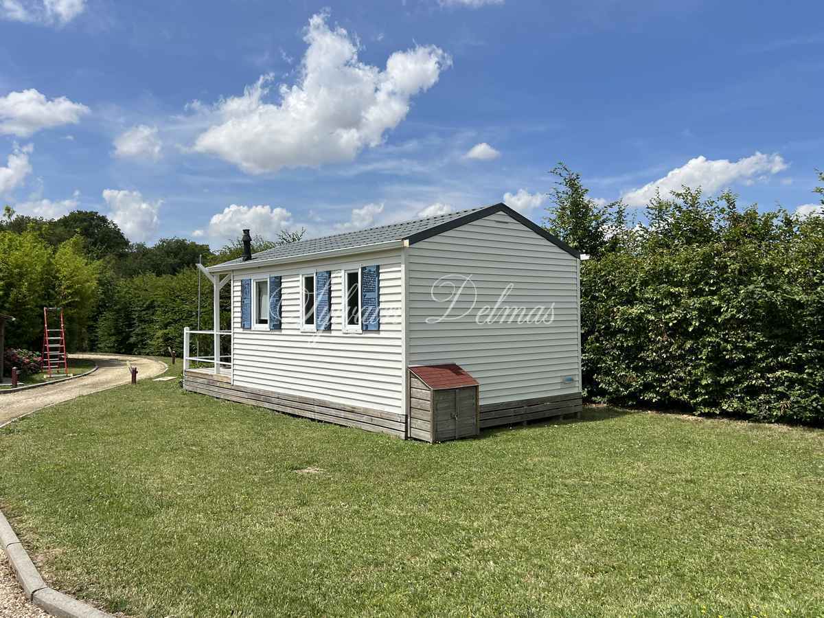 Domaine — Ensemble immobilier du XIX° gites, chambres d'hôtes, mobil home,