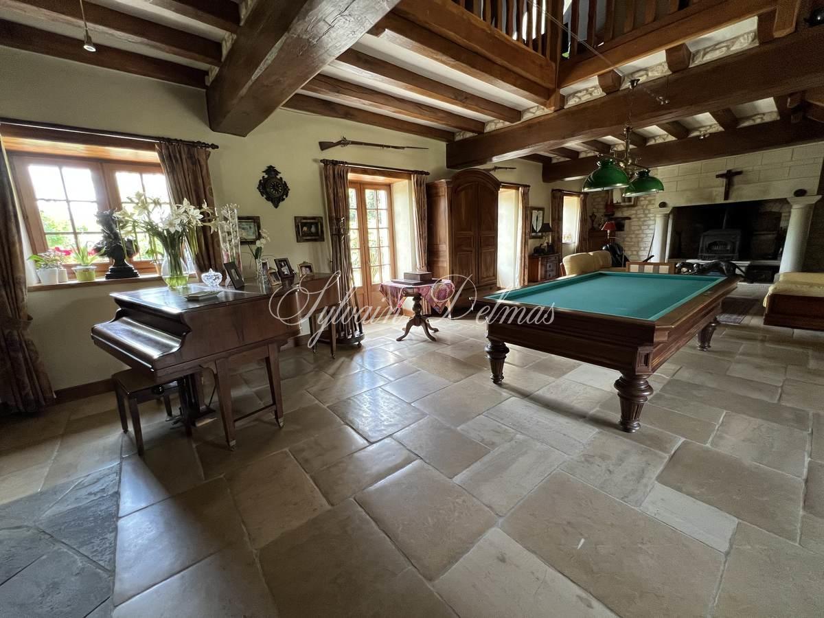 Domaine — Ensemble immobilier du XIX° gites, chambres d'hôtes, mobil home,