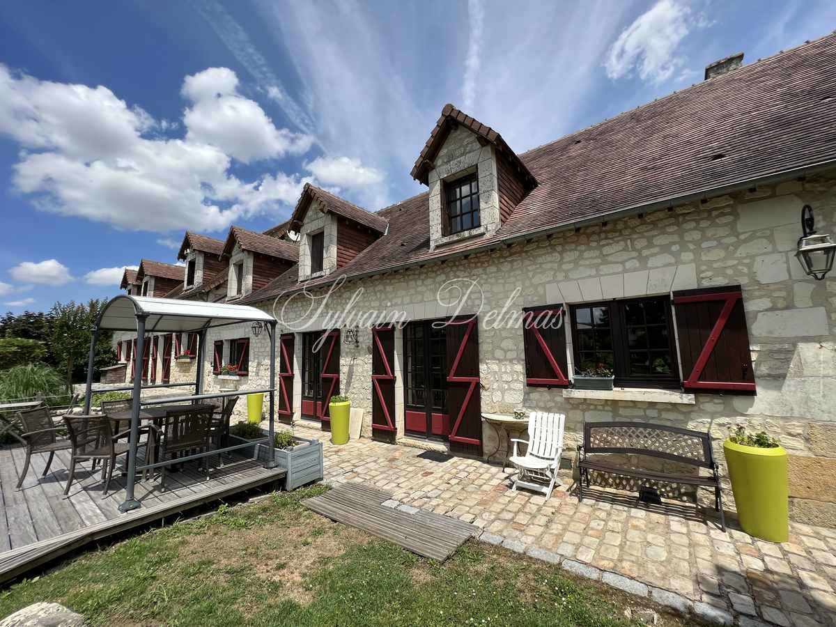 Domaine — Ensemble immobilier du XIX° gites, chambres d'hôtes, mobil home,