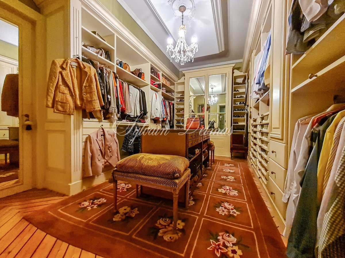 Château — EXCEPTIONNEL ET UNIQUE A VENDRE CHATEAU SUR LE LAC LEMAN