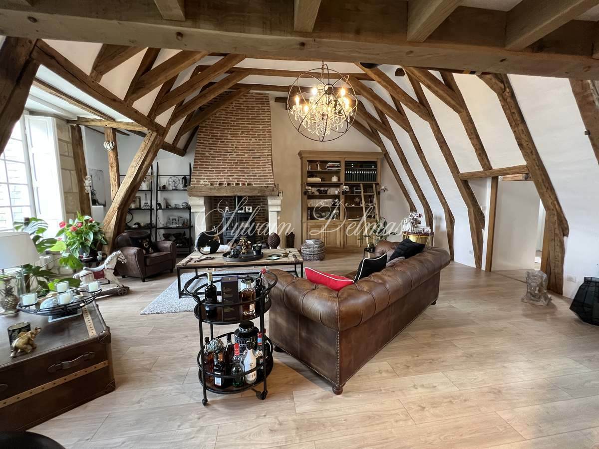Appartement d'exception — APPARTEMENT D'EXCETION T8  QUARTIER HISTORIQUE DE TOURS