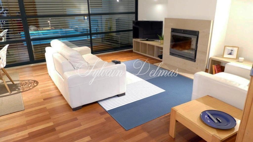Appartement d'exception — UNIQUE A SAISIR APPARTEMENT T4 FROND DE MER A LISBONNE