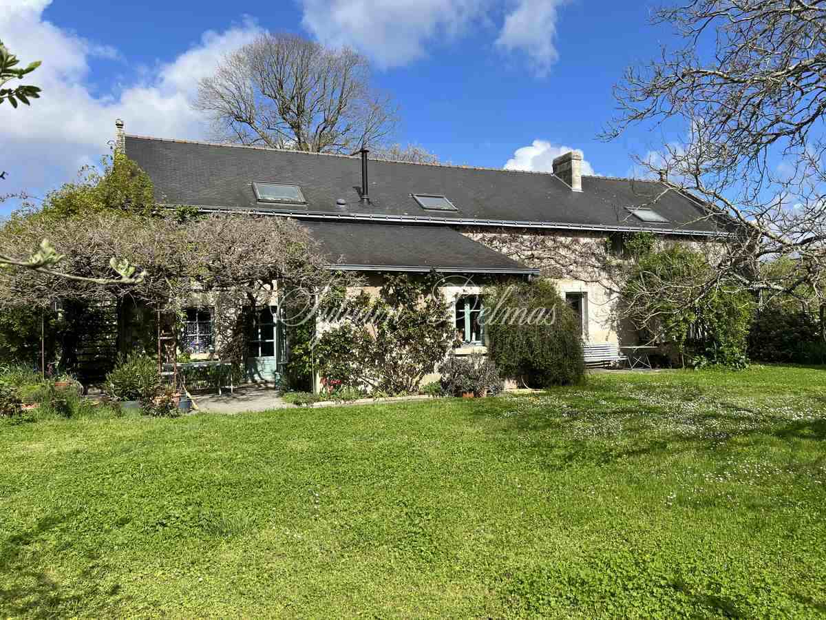 Domaine — PROPRIETE DE CHARME 375 M² à 20 minutes de TOURS sur 3 hectares