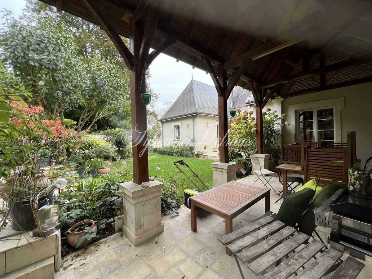 Maison contemporaine de 320M² et 500M² de jardin proche quartier Cathédrale