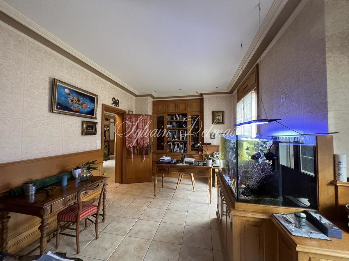 Maison contemporaine de 320M² et 500M² de jardin proche quartier Cathédrale