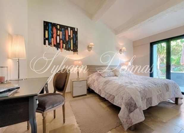 VILLA D'EXCEPTION A RAMATUELLE