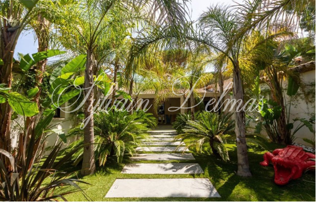 VILLA D'EXCEPTION A RAMATUELLE