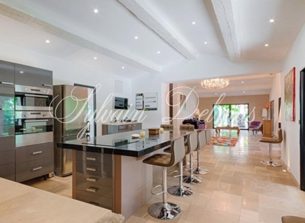 VILLA D'EXCEPTION A RAMATUELLE
