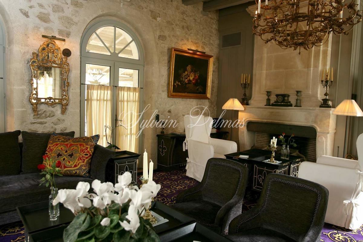 Château — EXCEPTIONEL Hôtel restaurant étoilé au cœur d'une bastide