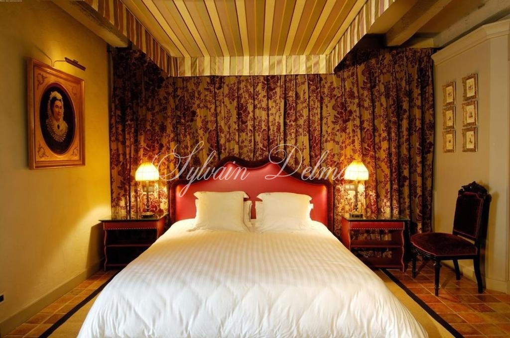 Château — EXCEPTIONEL Hôtel restaurant étoilé au cœur d'une bastide