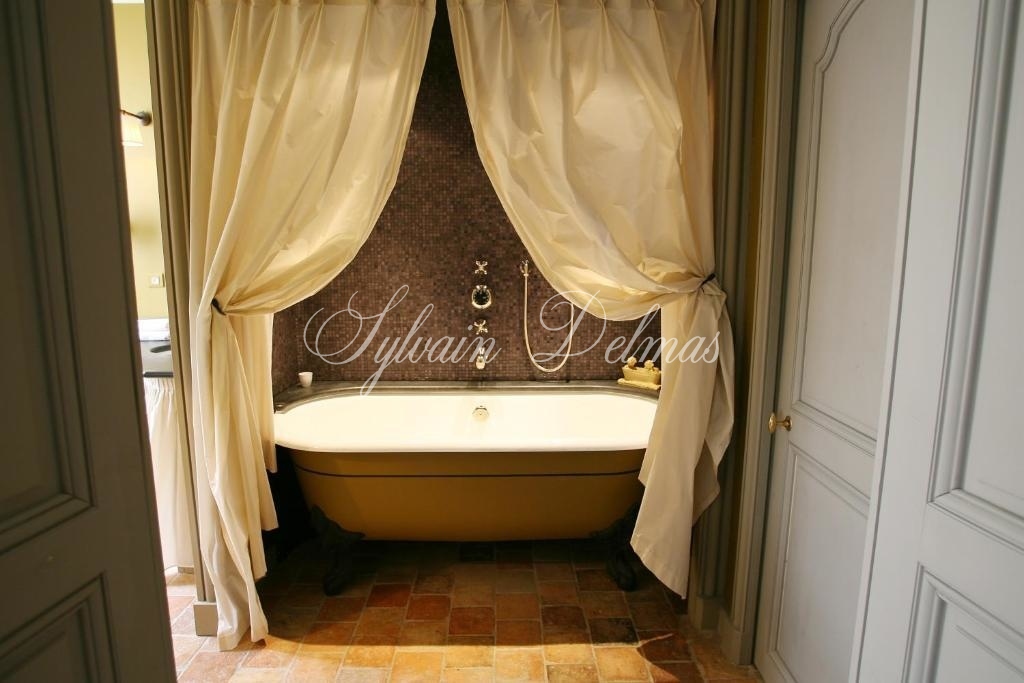 Château — EXCEPTIONEL Hôtel restaurant étoilé au cœur d'une bastide