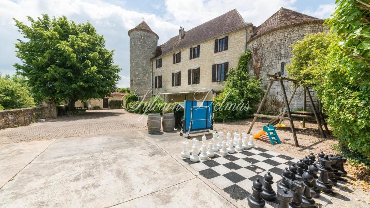 Château romantique proche de Bergerac
