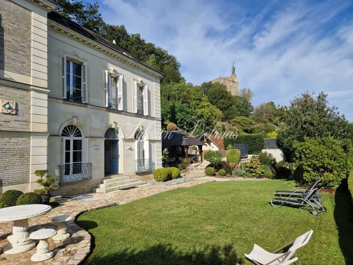 Maison de maître — PROPRIETE DU XIX° SURBLOMBANT L'INDRE