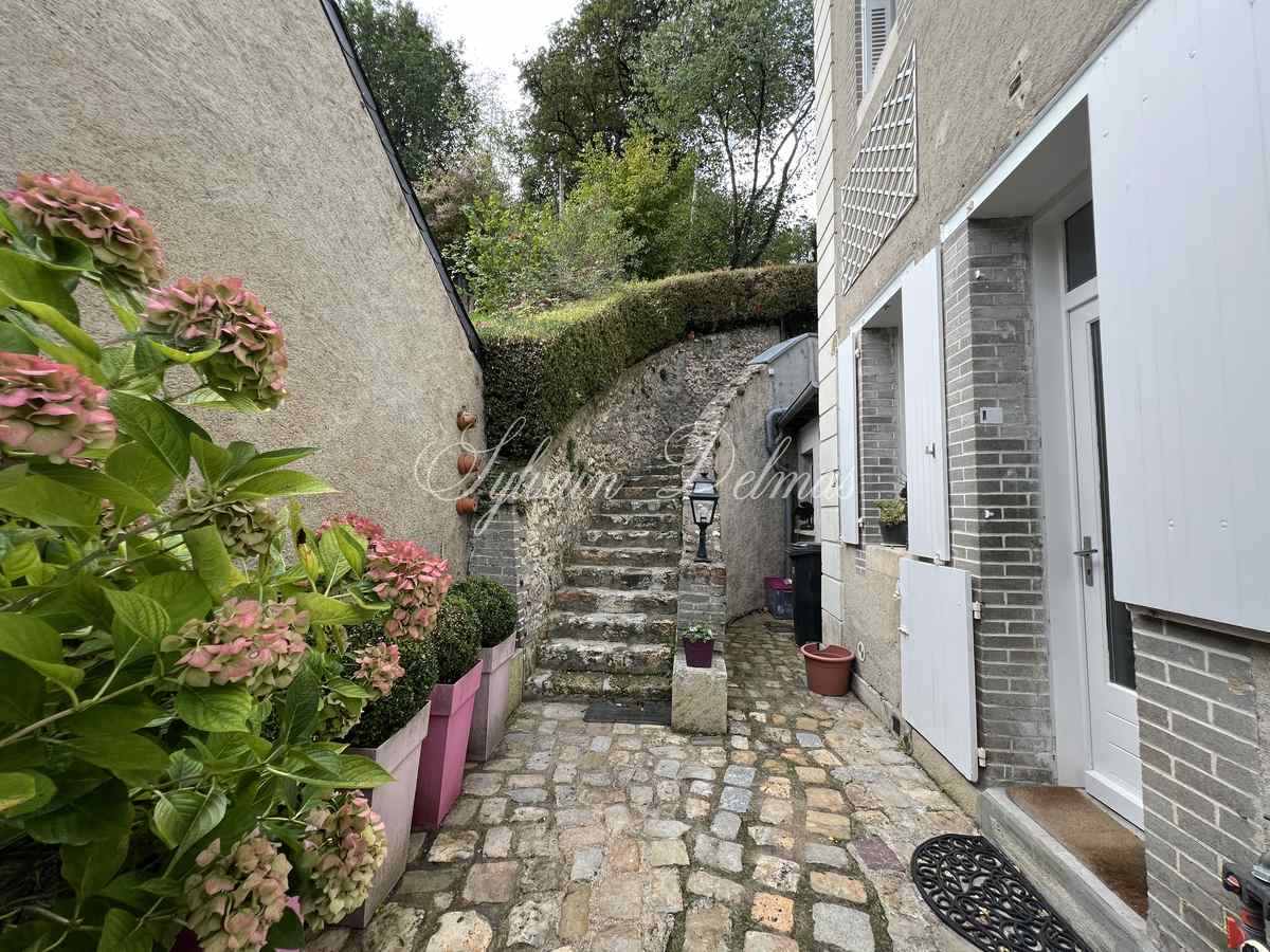 Maison de maître — PROPRIETE DU XIX° SURBLOMBANT L'INDRE