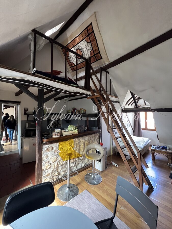 Immeuble de standing — IMMEUBLE DE RAPPORT A SASIR CENTRE DE POITIERS