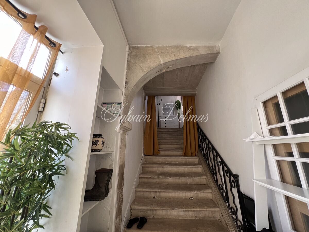 Immeuble de standing — IMMEUBLE DE RAPPORT A SASIR CENTRE DE POITIERS