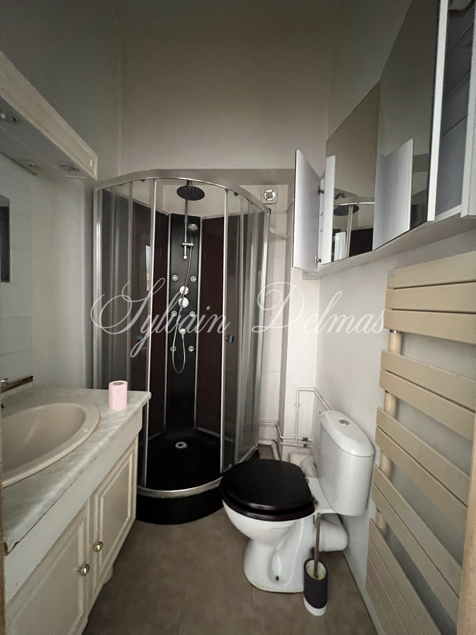Immeuble de standing — IMMEUBLE DE RAPPORT A SASIR CENTRE DE POITIERS