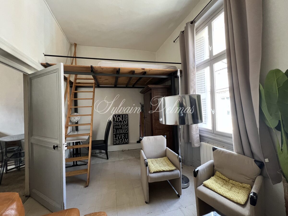 Immeuble de standing — IMMEUBLE DE RAPPORT A SASIR CENTRE DE POITIERS