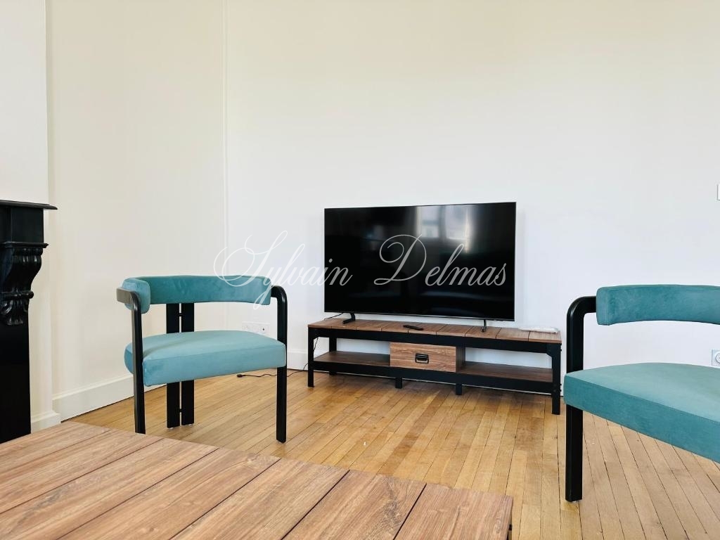 Appartement d'exception — APPARTEMENT  T4 DE STANDING MEUBLE TOURS CENTRE