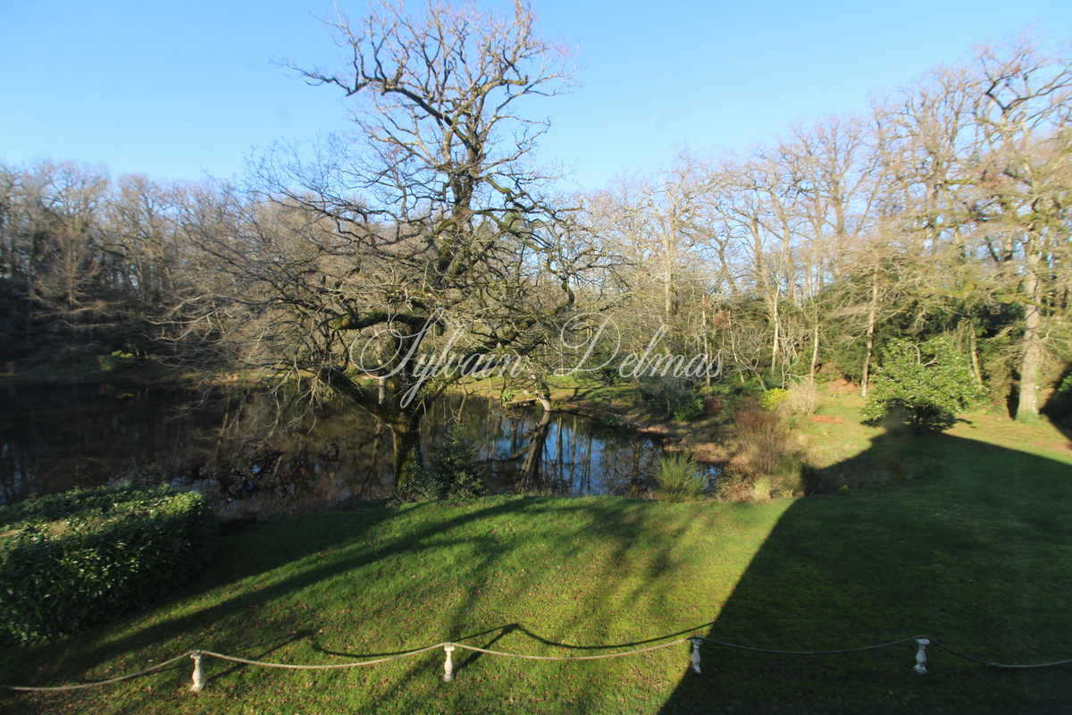 Château — A VENDRE CHATEAU XVII ÈME PROCHE DE RENNES