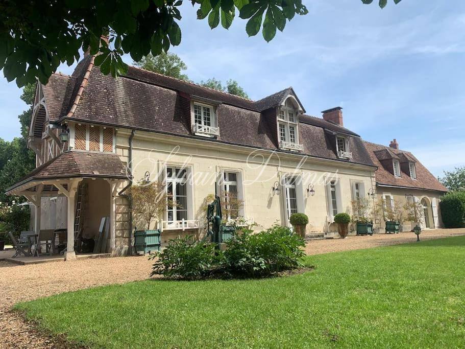 Domaine — Magnifique propriété XVIII / XIX ème. à 10 KM Ouest de Tours