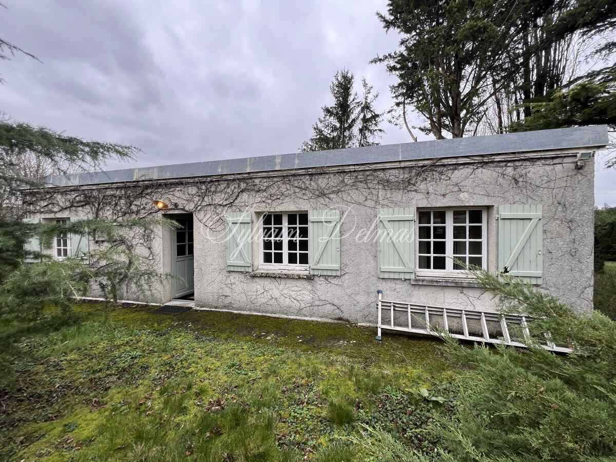 Domaine — PROPRIETE SUR 1.5 HECTARES EN PERIPHERIE DE TOURS SUD