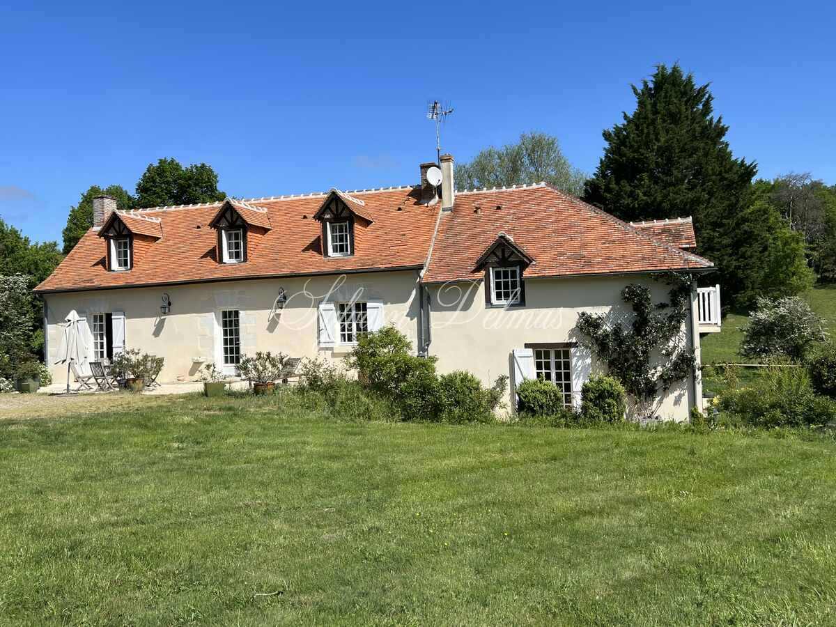 Domaine — Sublime ferme du XVIième restaurée, 270 M² habitables à 15 km de Tours